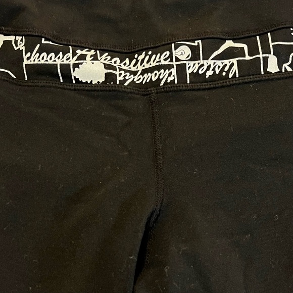 Lululemon Reversible Women’s Vintage Bike Shorts old school black white 8 - Picture 7 of 7